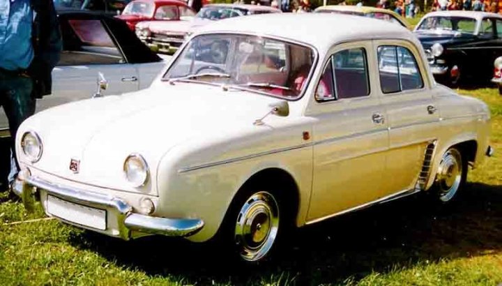 1966_Renault_Dauphine_Gordini_R1091_Radlett_1.jpg
